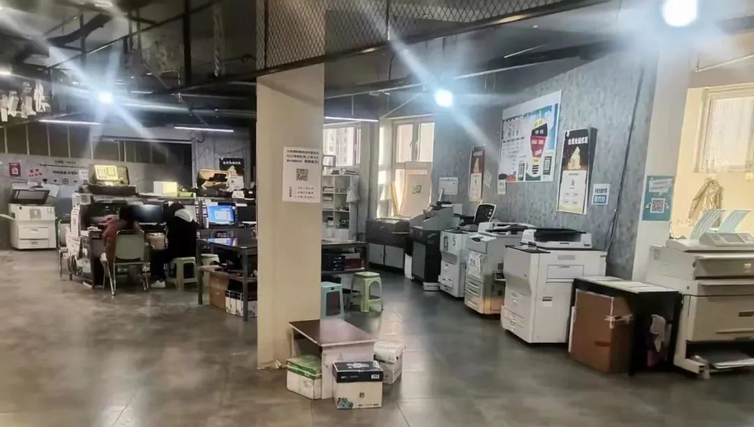 为什么自称洋溪最废“复二代”，但他的打印店却很受欢迎？2.jpg